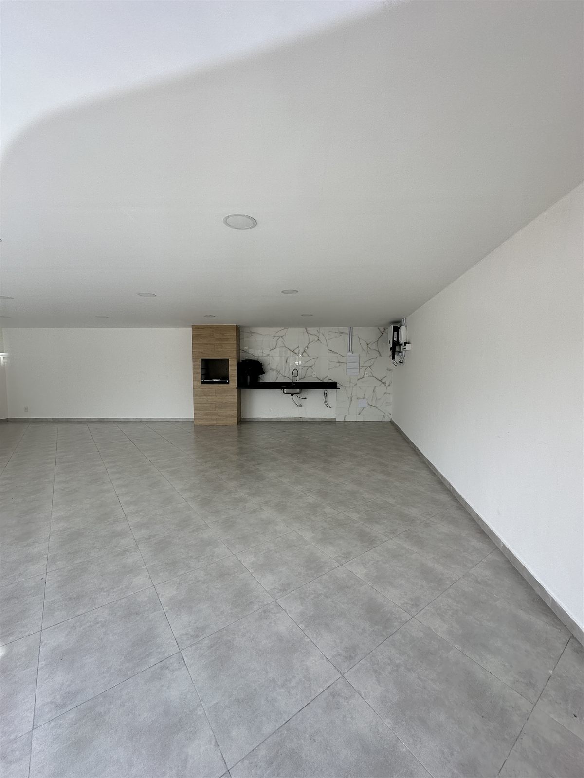 Obra condominial em andamento no Rio de Janeiro pela Exclusive Engenharia